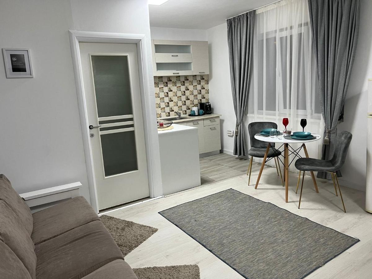 Compact House Daire Kaloşvar Dış mekan fotoğraf