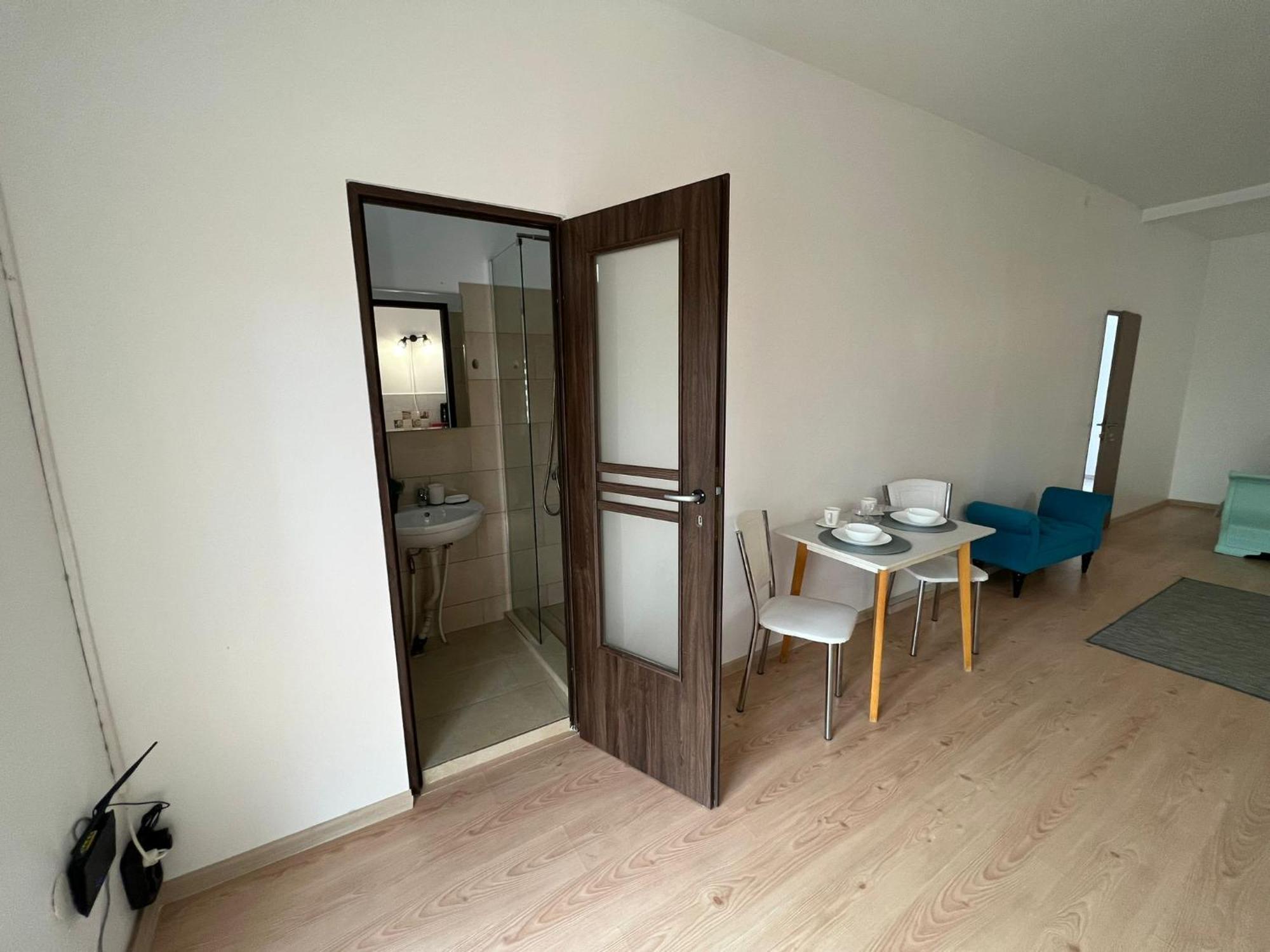 Compact House Daire Kaloşvar Dış mekan fotoğraf