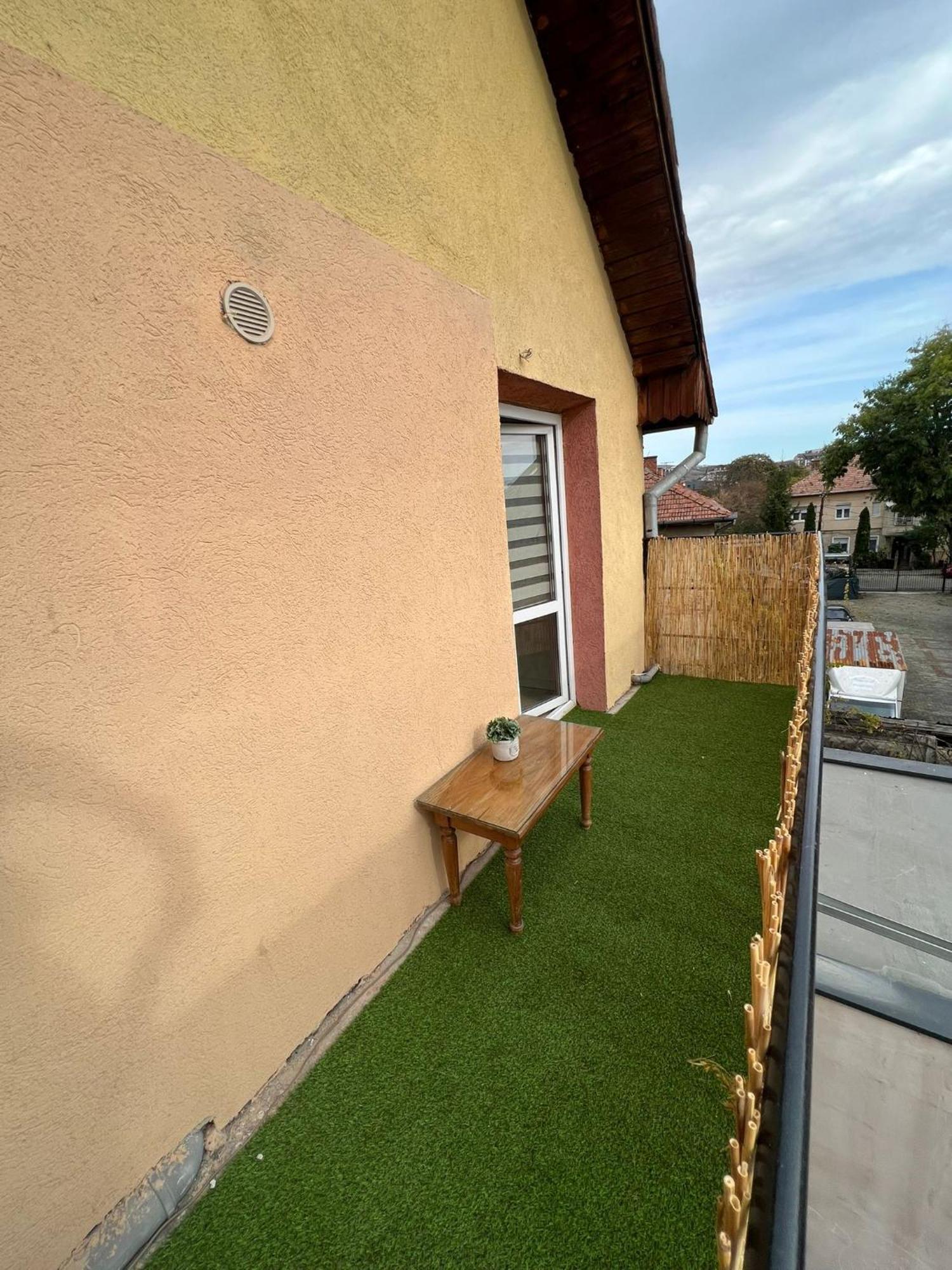 Compact House Daire Kaloşvar Dış mekan fotoğraf
