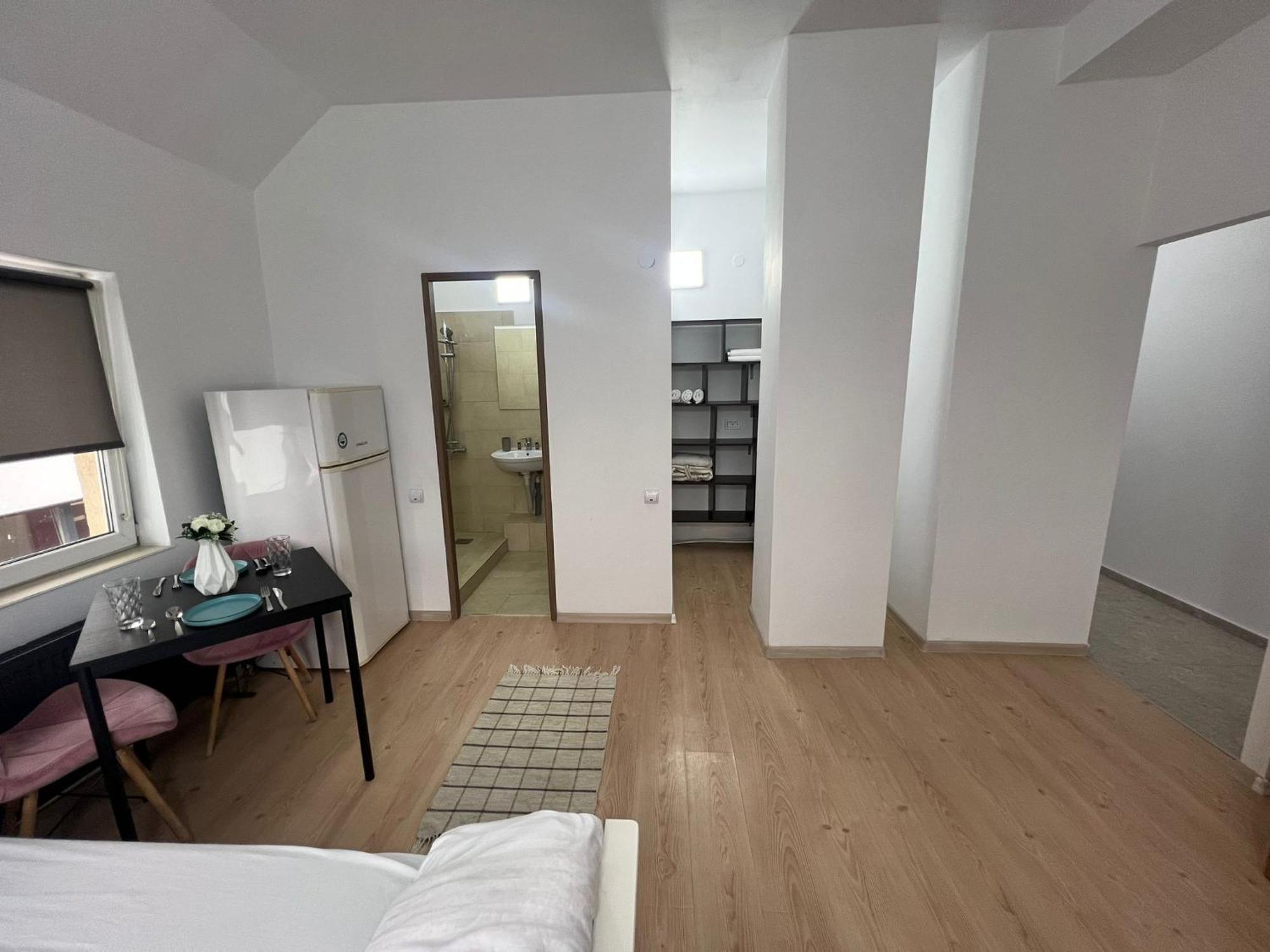 Compact House Daire Kaloşvar Dış mekan fotoğraf