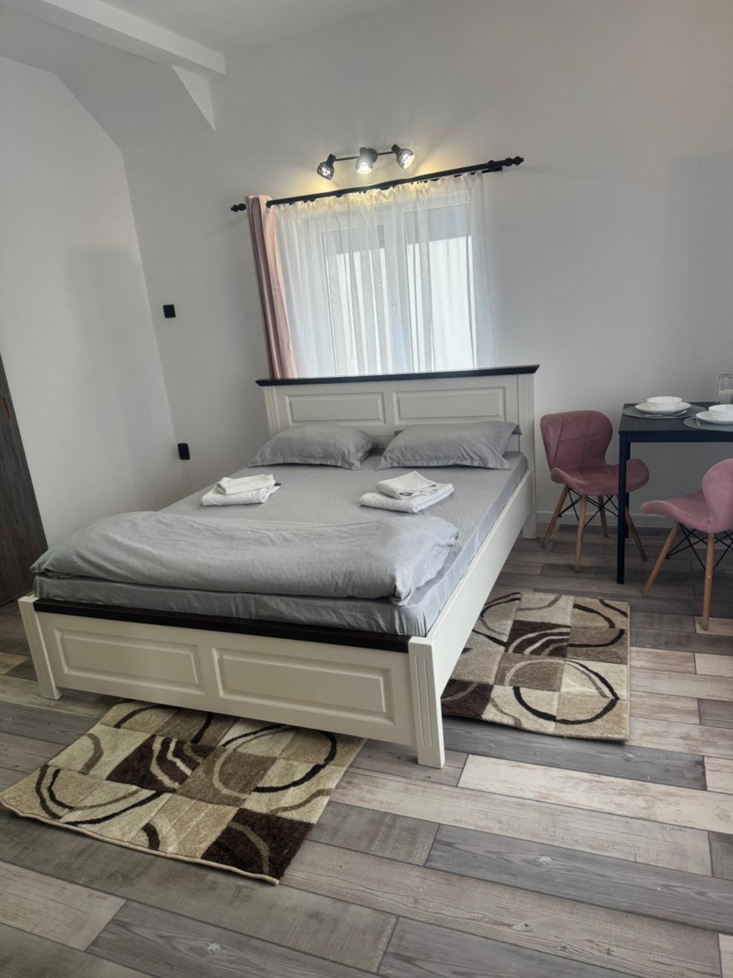 Compact House Daire Kaloşvar Dış mekan fotoğraf
